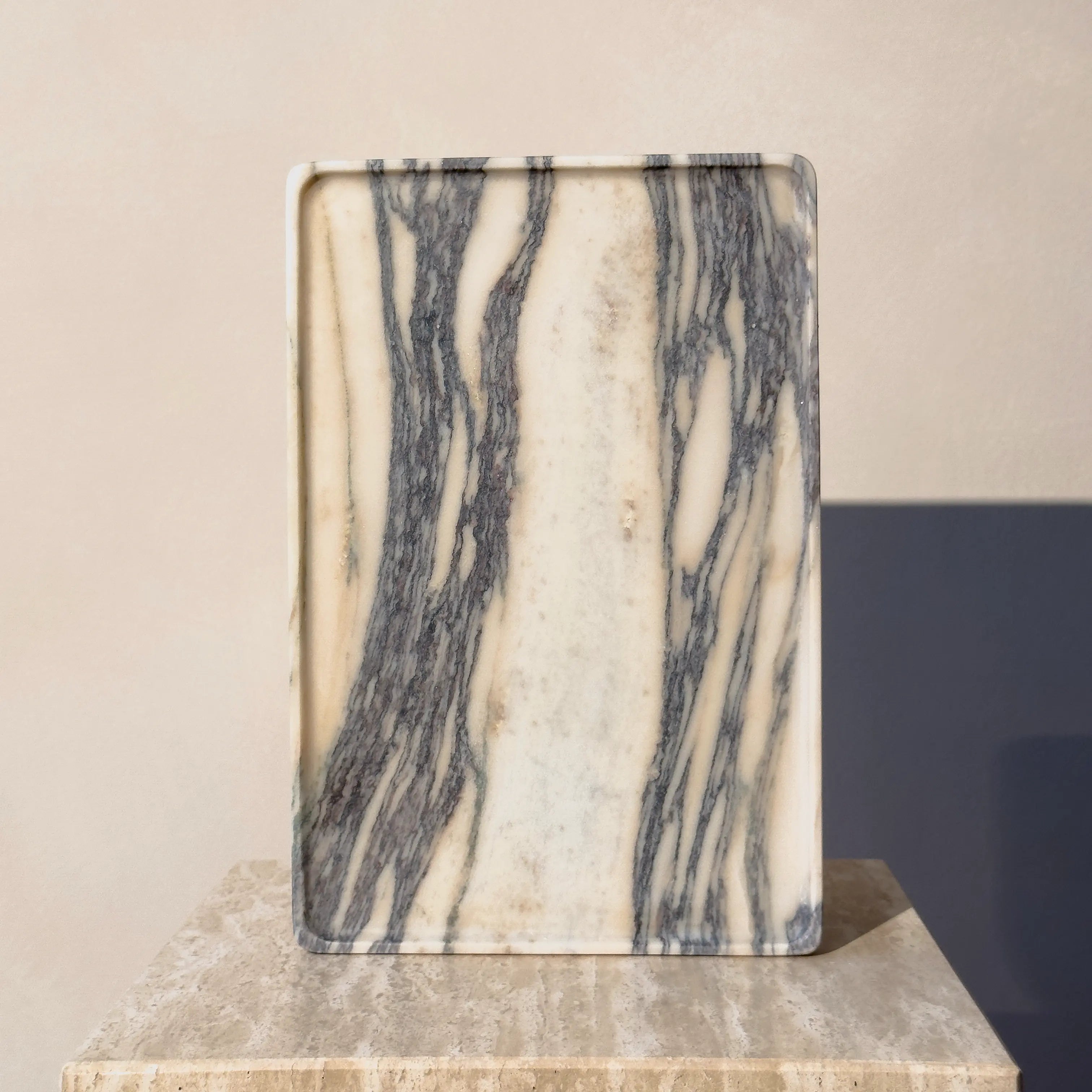 initium tray large - viola calacatta marble