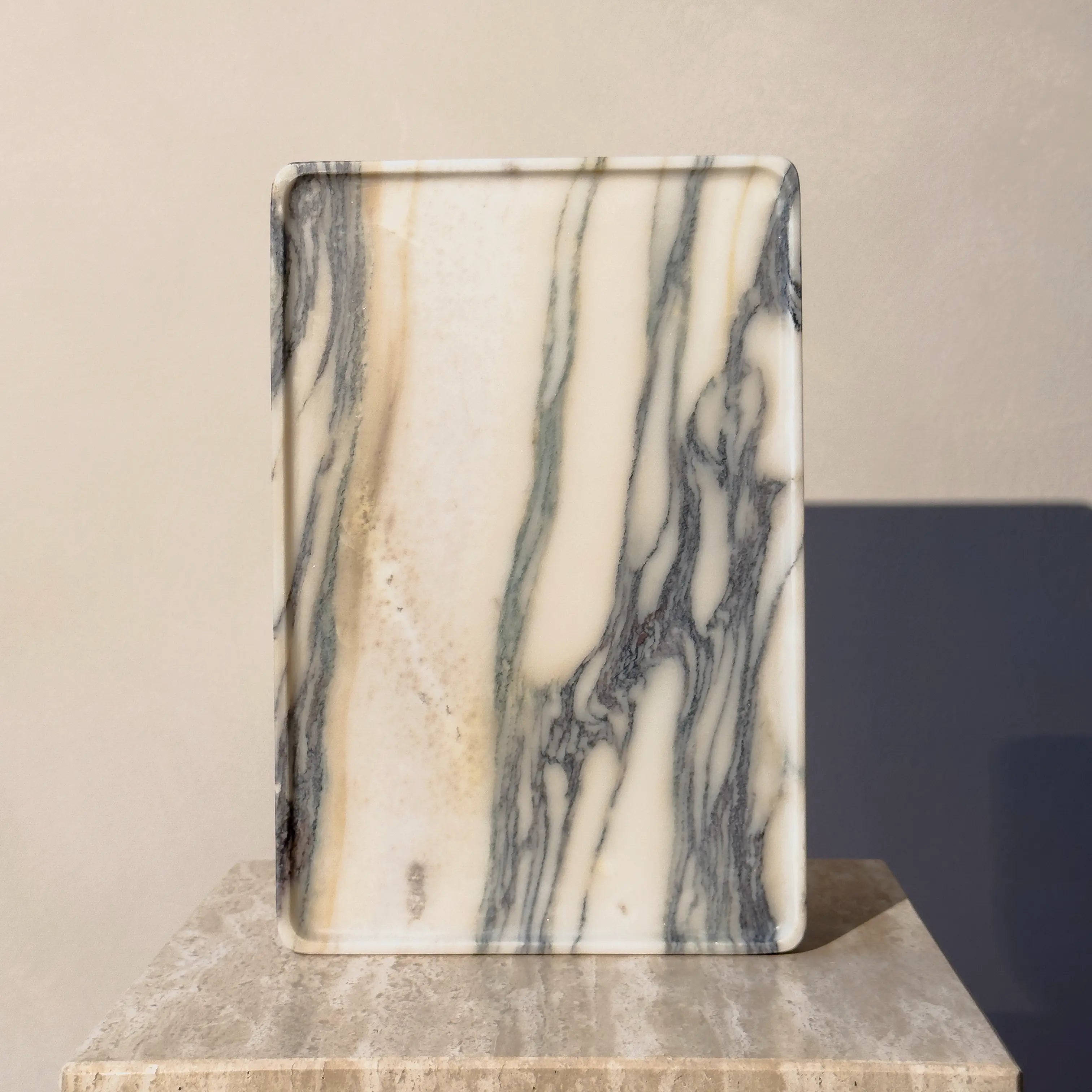 initium tray large - viola calacatta marble