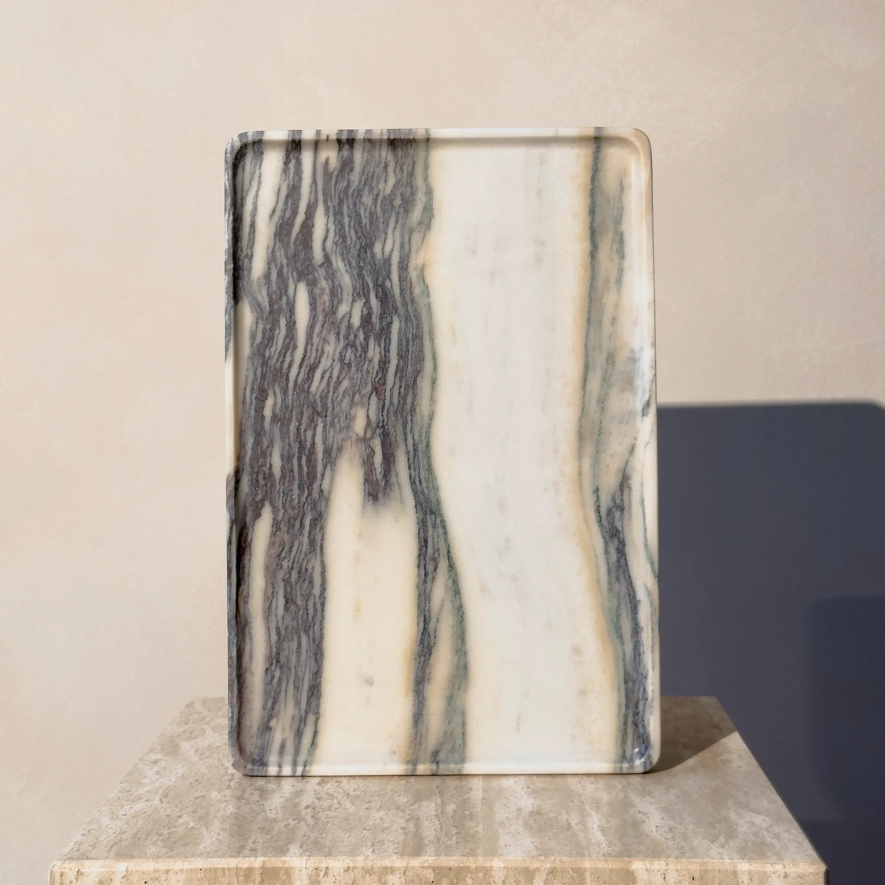 initium tray large - viola calacatta marble