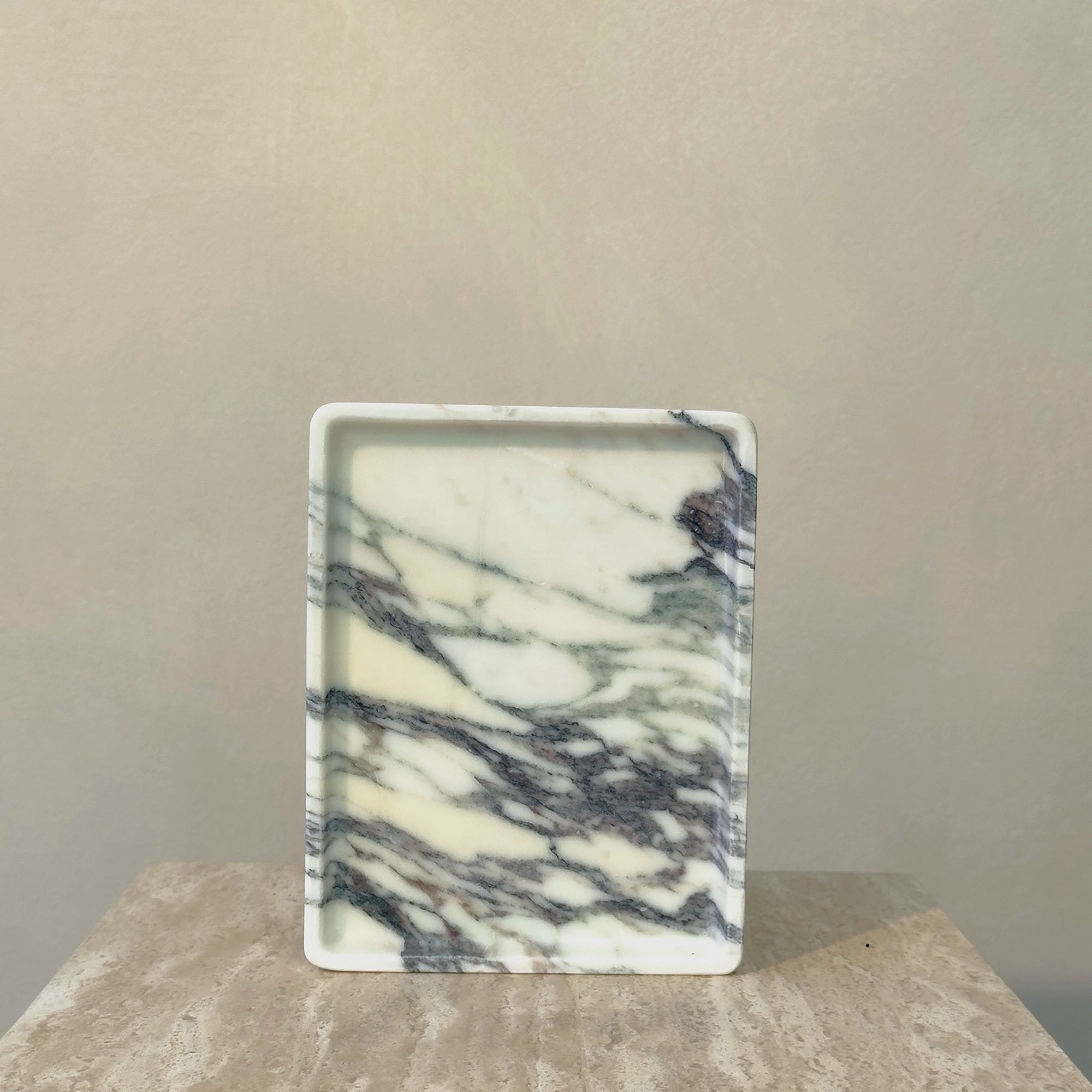 initium tray small - viola calacatta marble