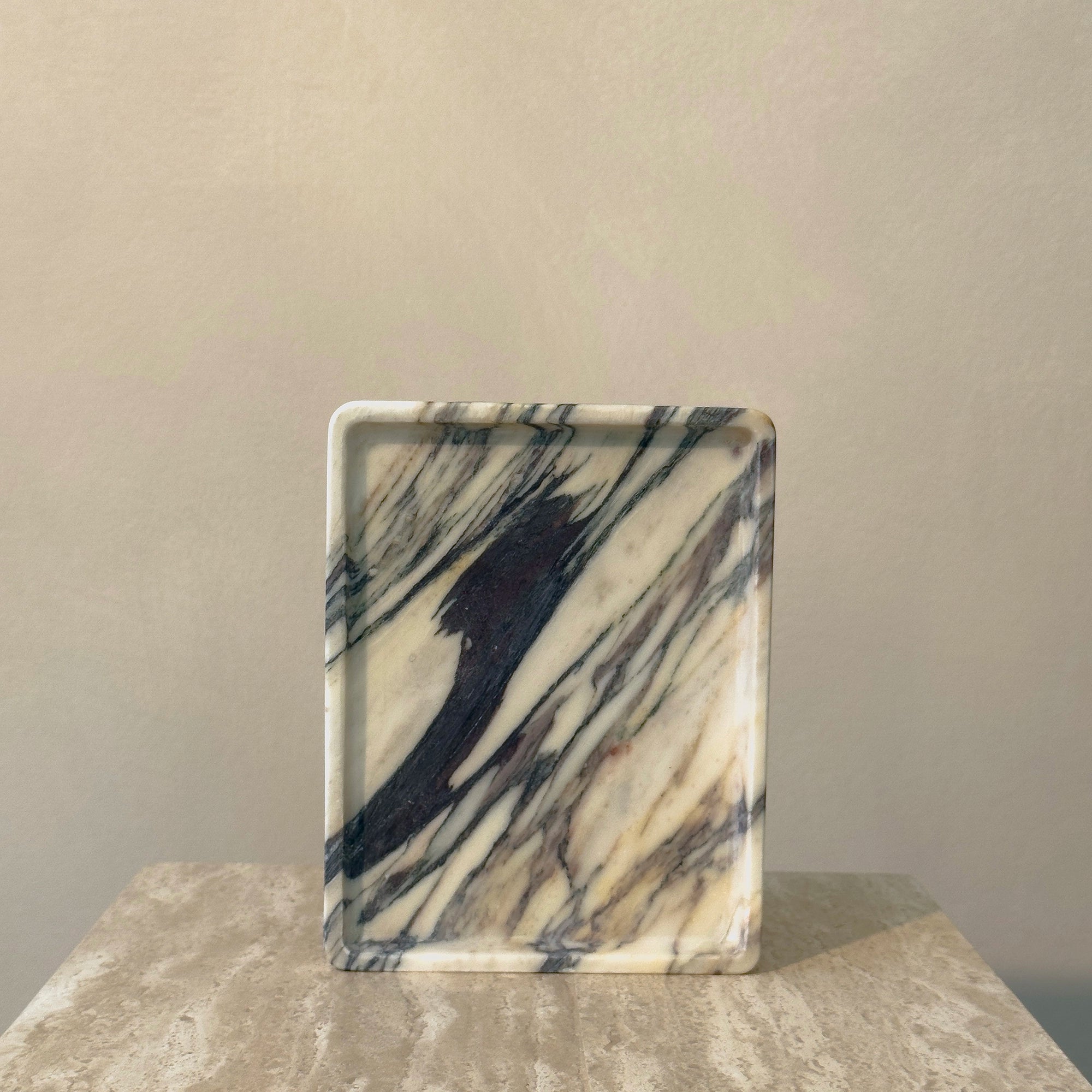 initium tray small - viola calacatta marble