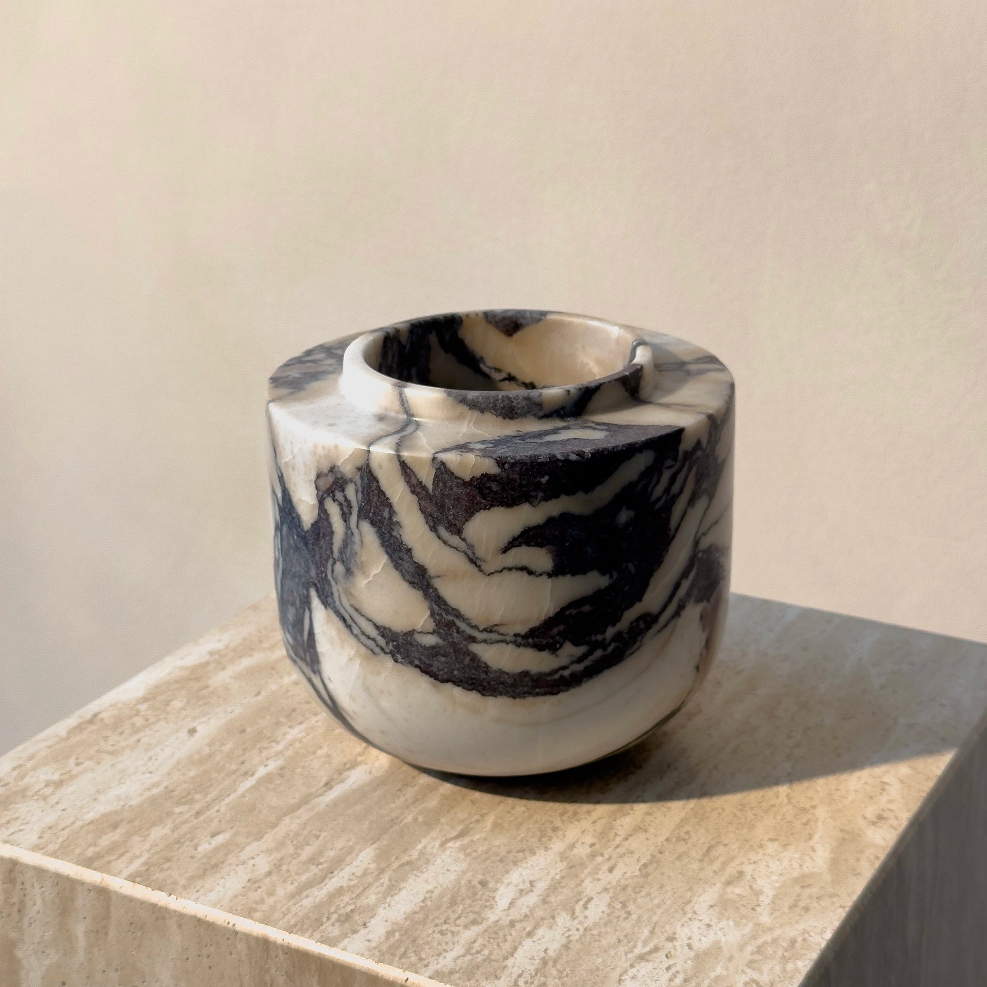 cupola vase - viola calacatta marble