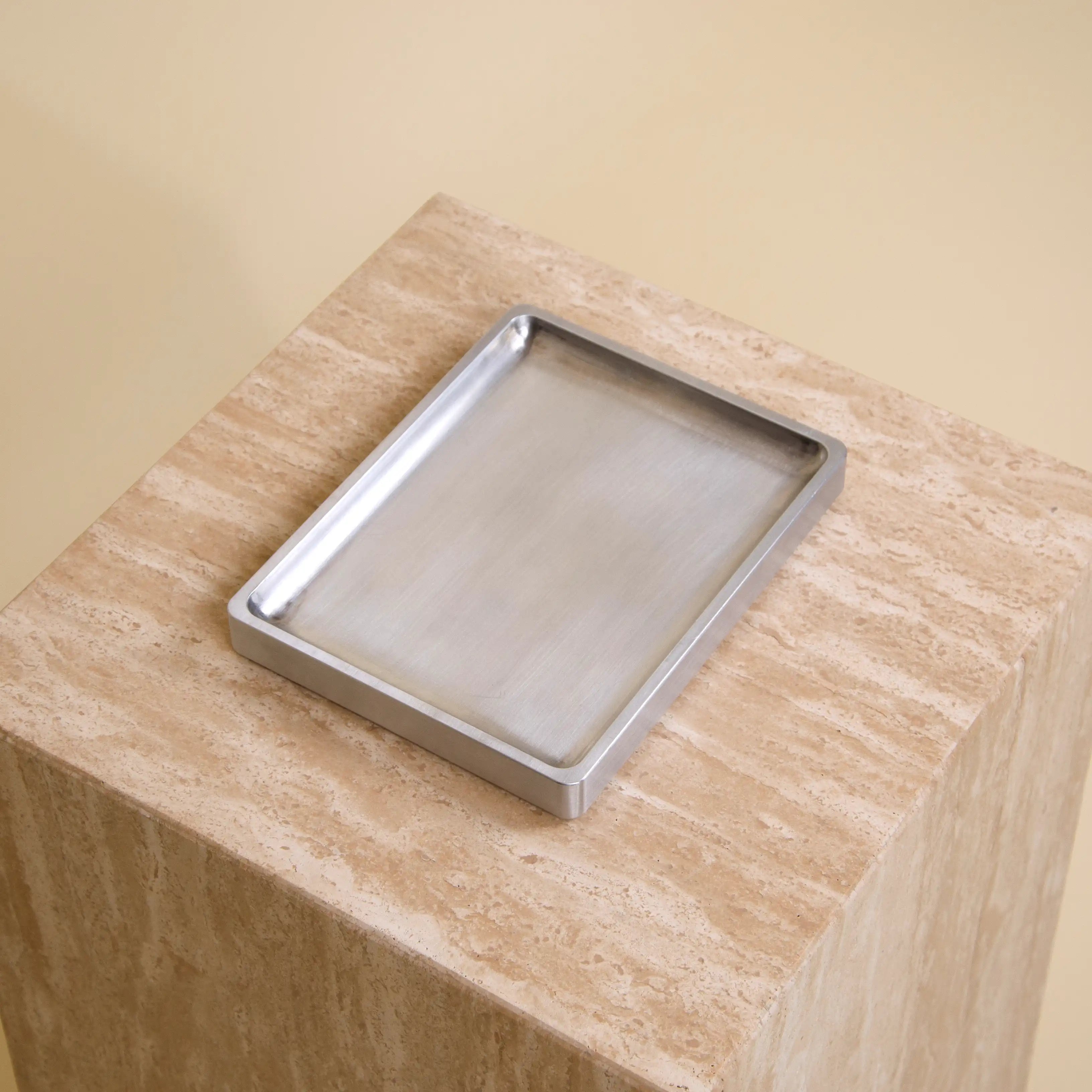 initium tray small - aluminum