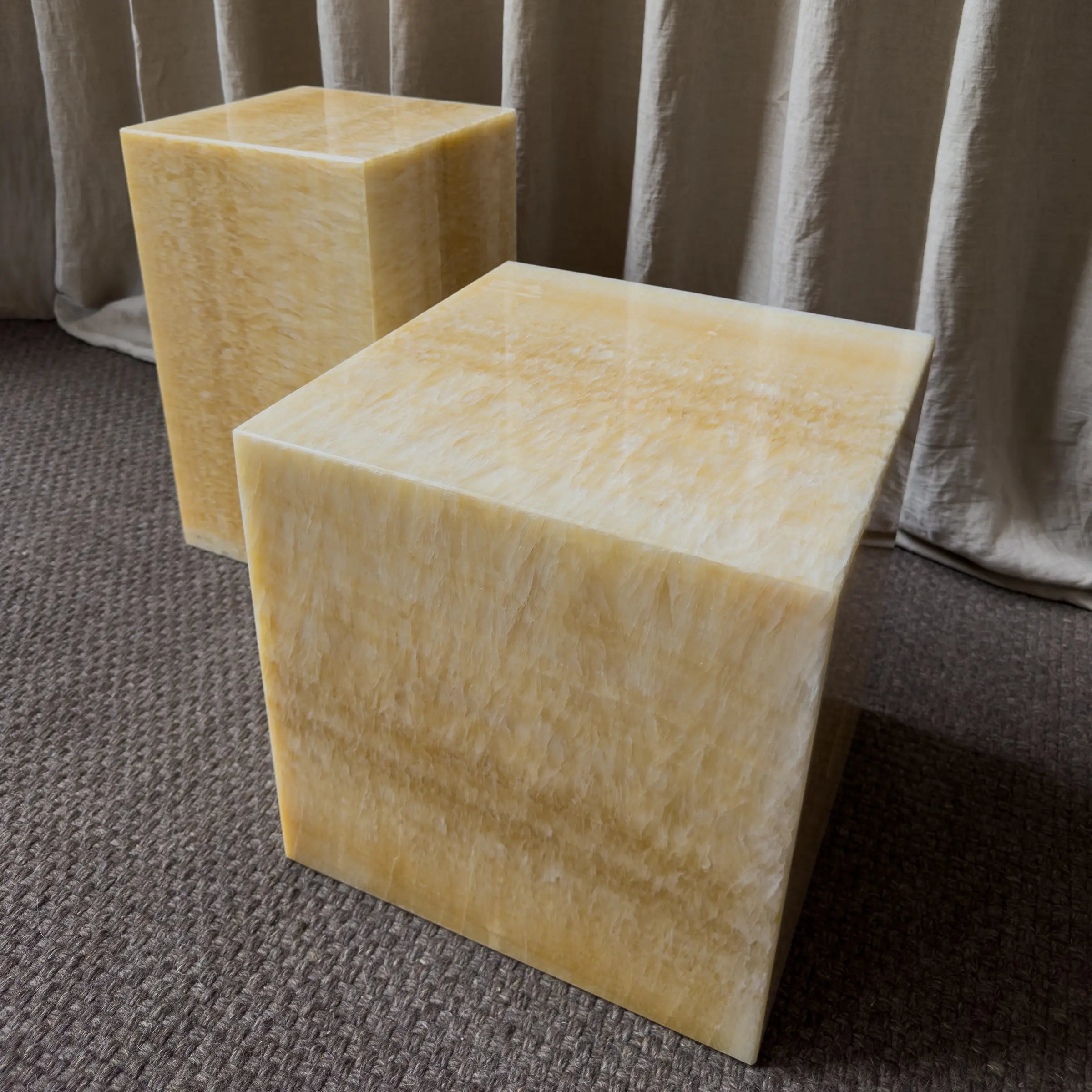 metropolis - honey onyx side table cube