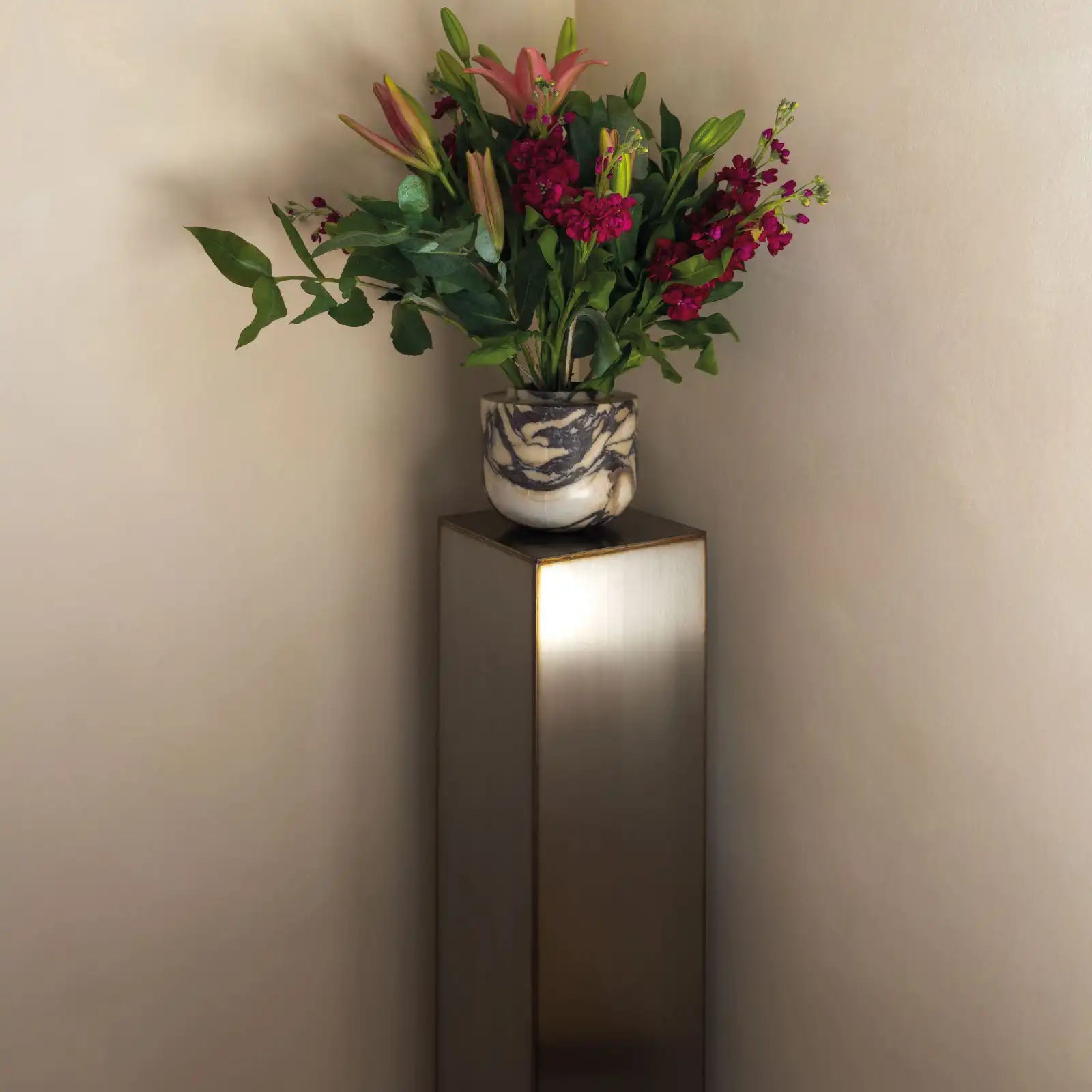 metropolis - stainless steel pedestal