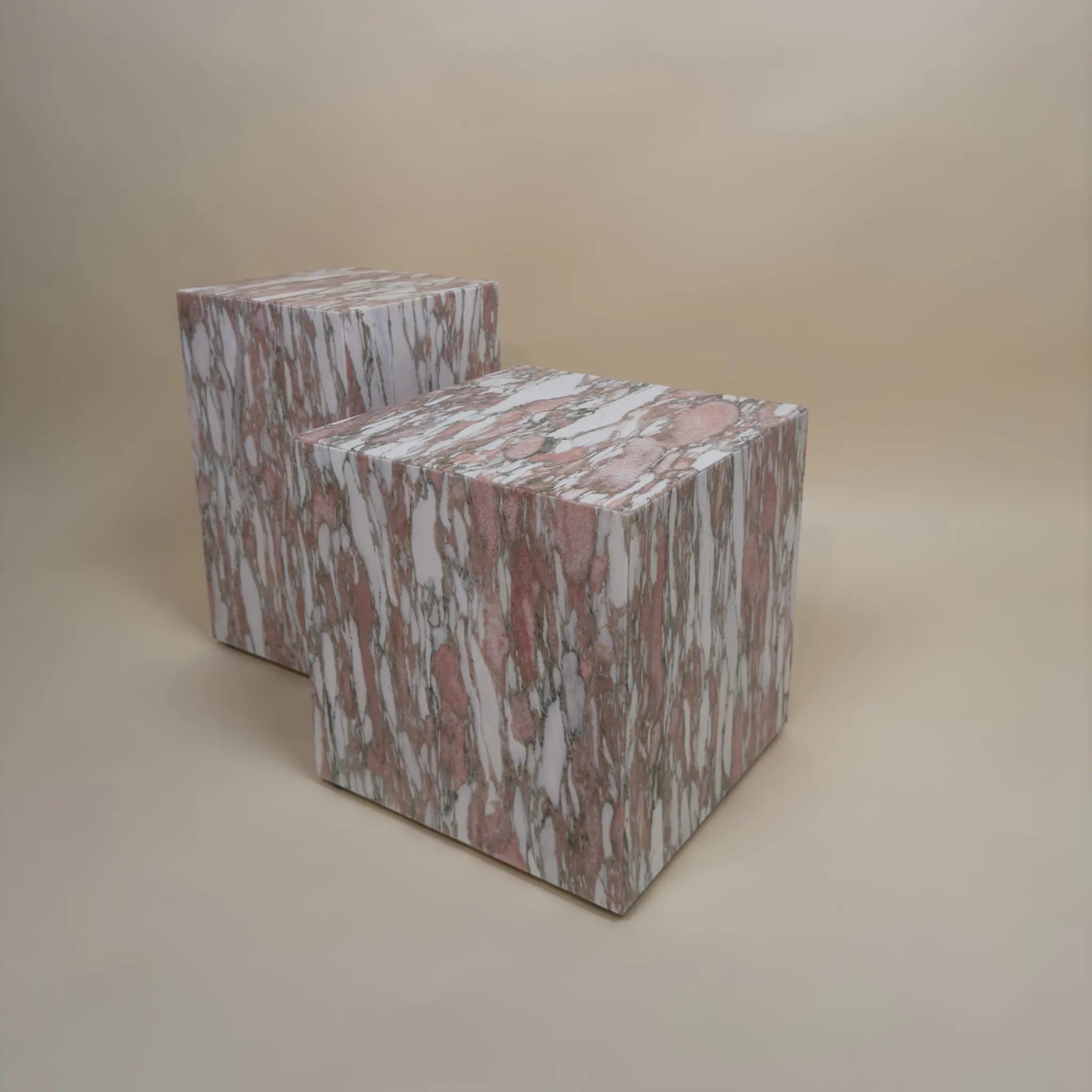 metropolis - norwegian rose marmor beistelltisch plinth